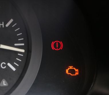 Car Mechanic Tips on Handling Check Engine Light in Lilydale